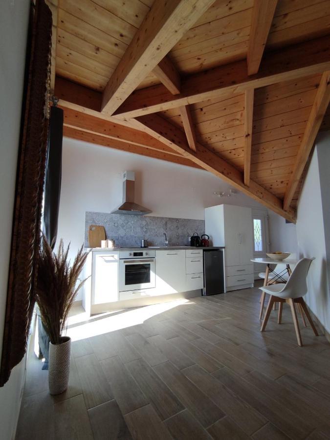 Nereides Apartments Ájos Górdios Eksteriør bilde